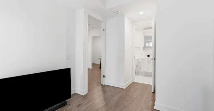 1915-88 Queen Street E, Toronto, ON, M5C 0B6 - 21