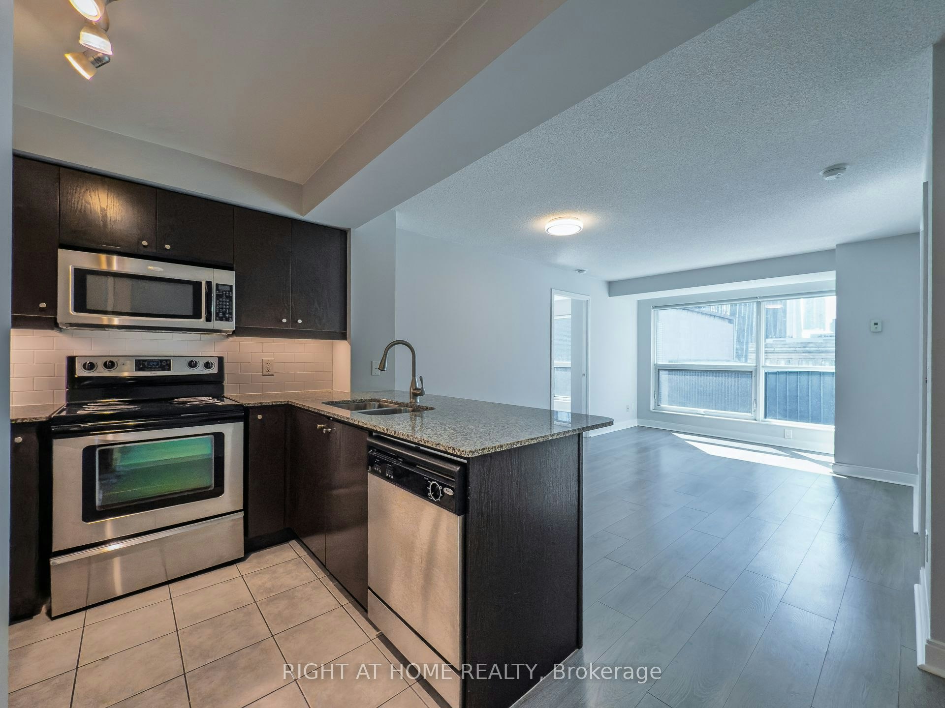 806-1 Scott Street, Toronto, ON, M5E 1A1 - 4