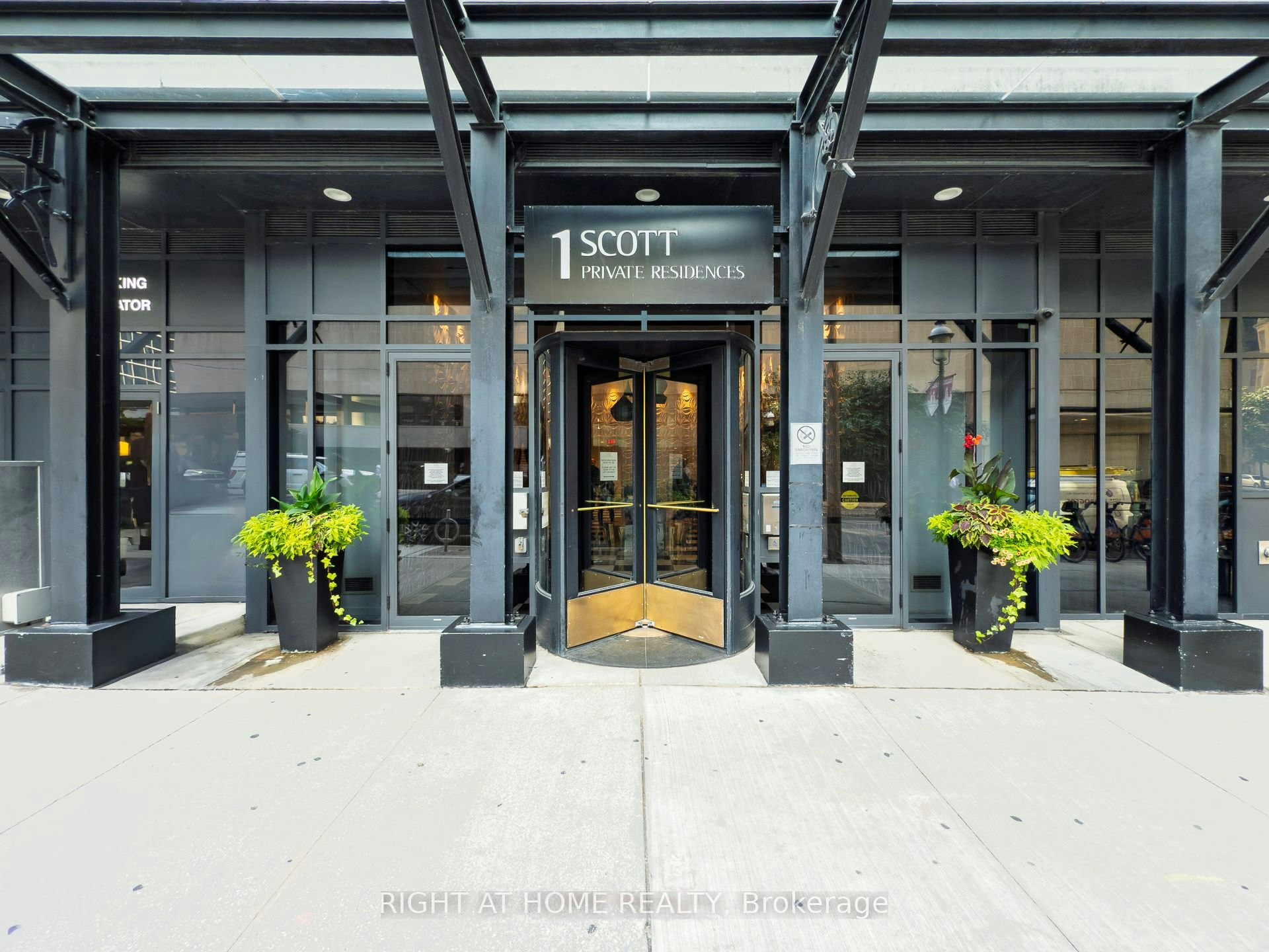 806-1 Scott Street, Toronto, ON, M5E 1A1 - 3