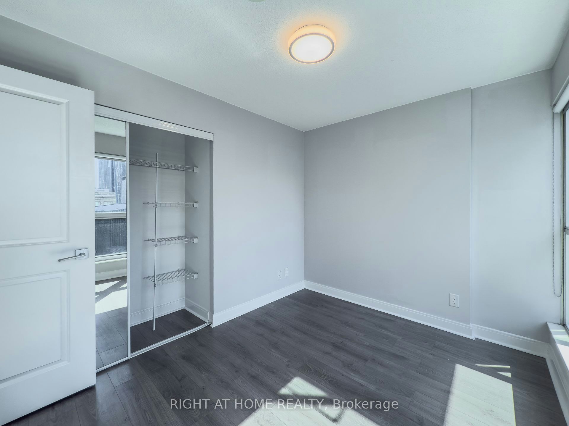 806-1 Scott Street, Toronto, ON, M5E 1A1 - 17