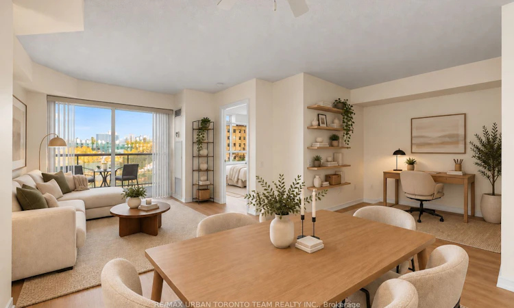 #505-140 Bathurst Street