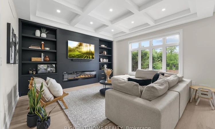 262 Senlac Road