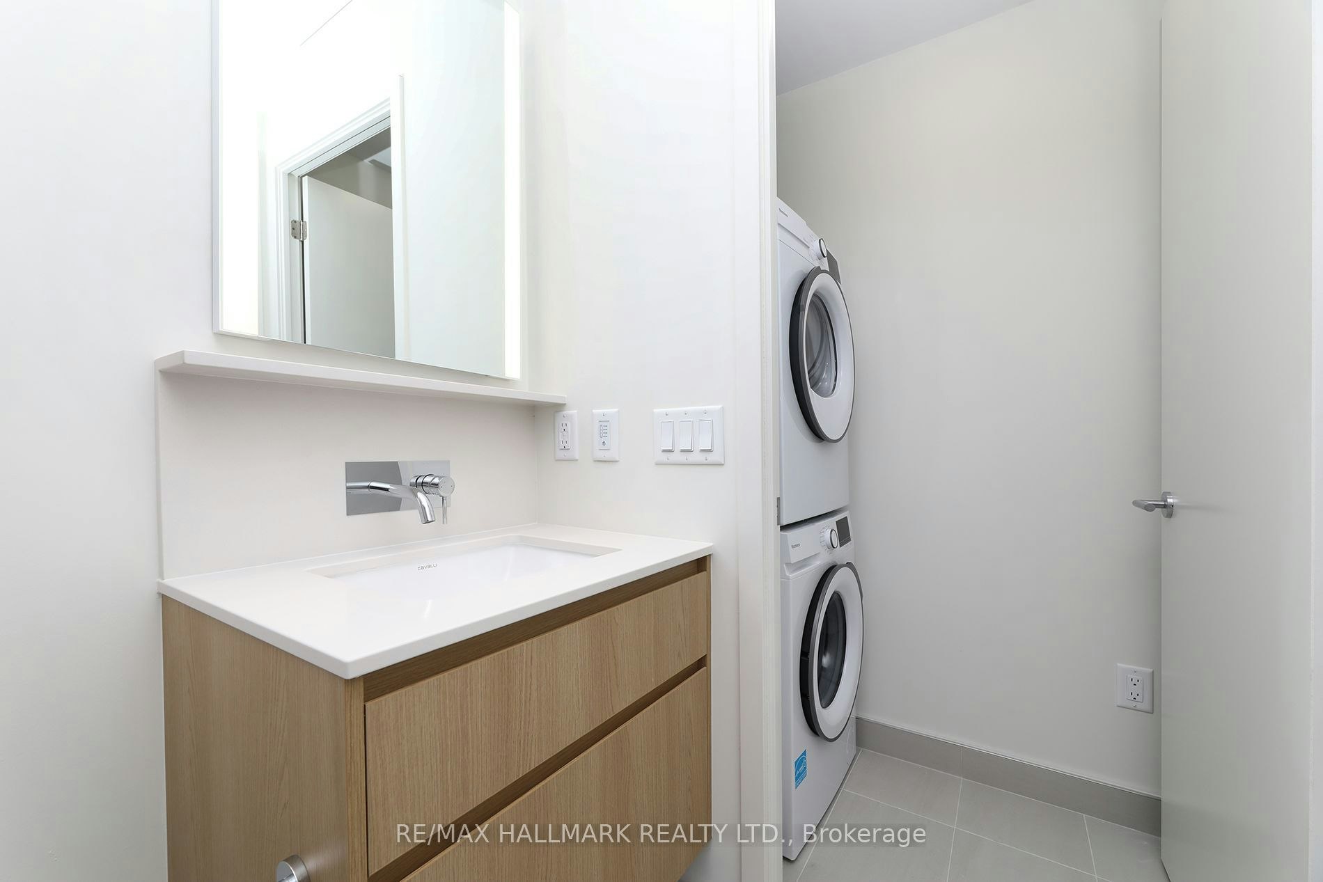 306-322 Dupont Street, Toronto, ON, M5R 0E3 - 8