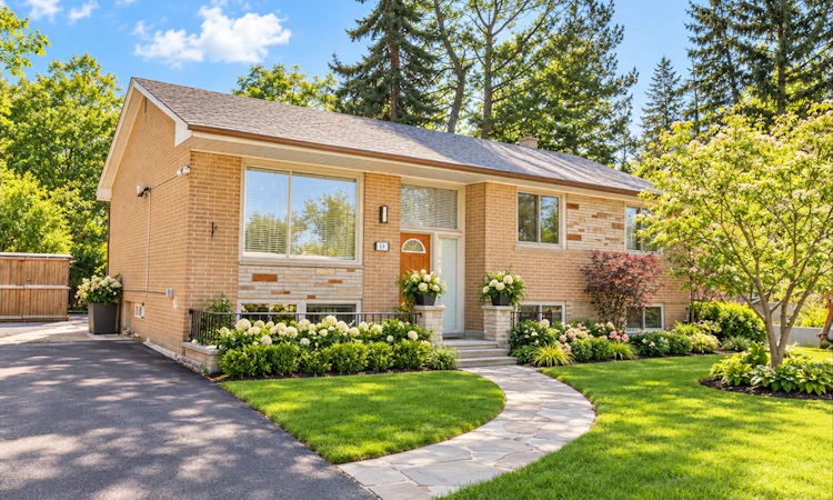 19 Brookwood Court