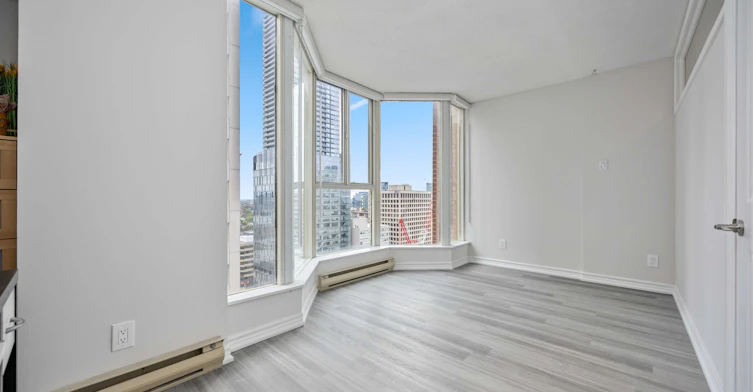 2205-55 Centre Avenue, Toronto, ON, M5G 2H5 - 15