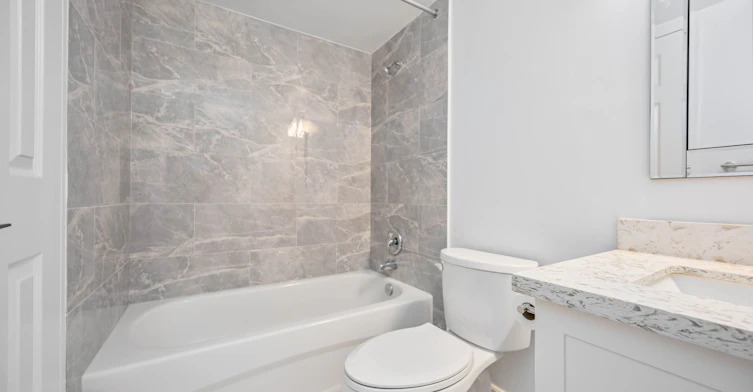 2205-55 Centre Avenue, Toronto, ON, M5G 2H5 - 17