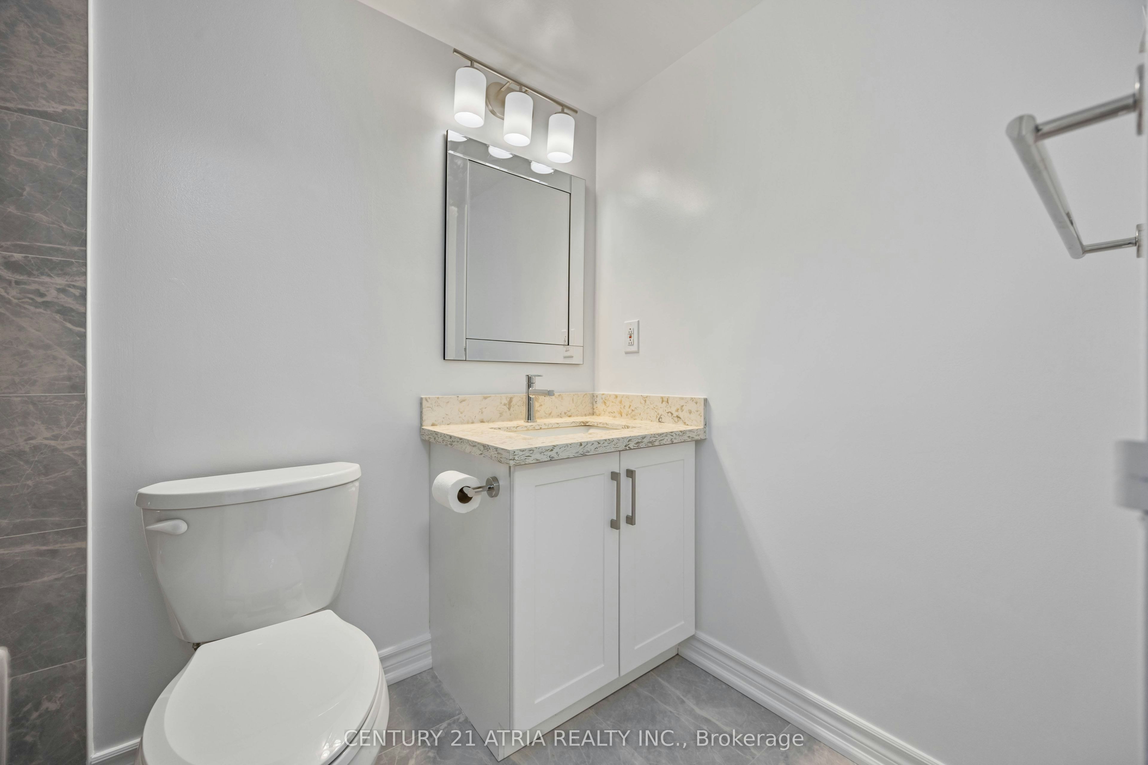 2205-55 Centre Avenue, Toronto, ON, M5G 2H5 - 18