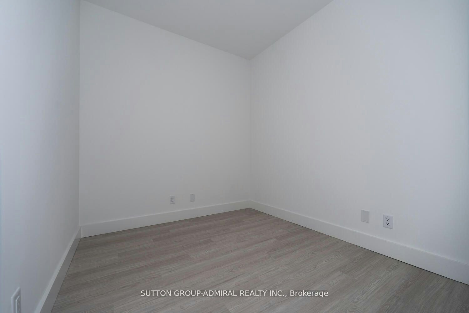 526-6 Greenbriar Road, Toronto, ON, M2K 0H6 - 23