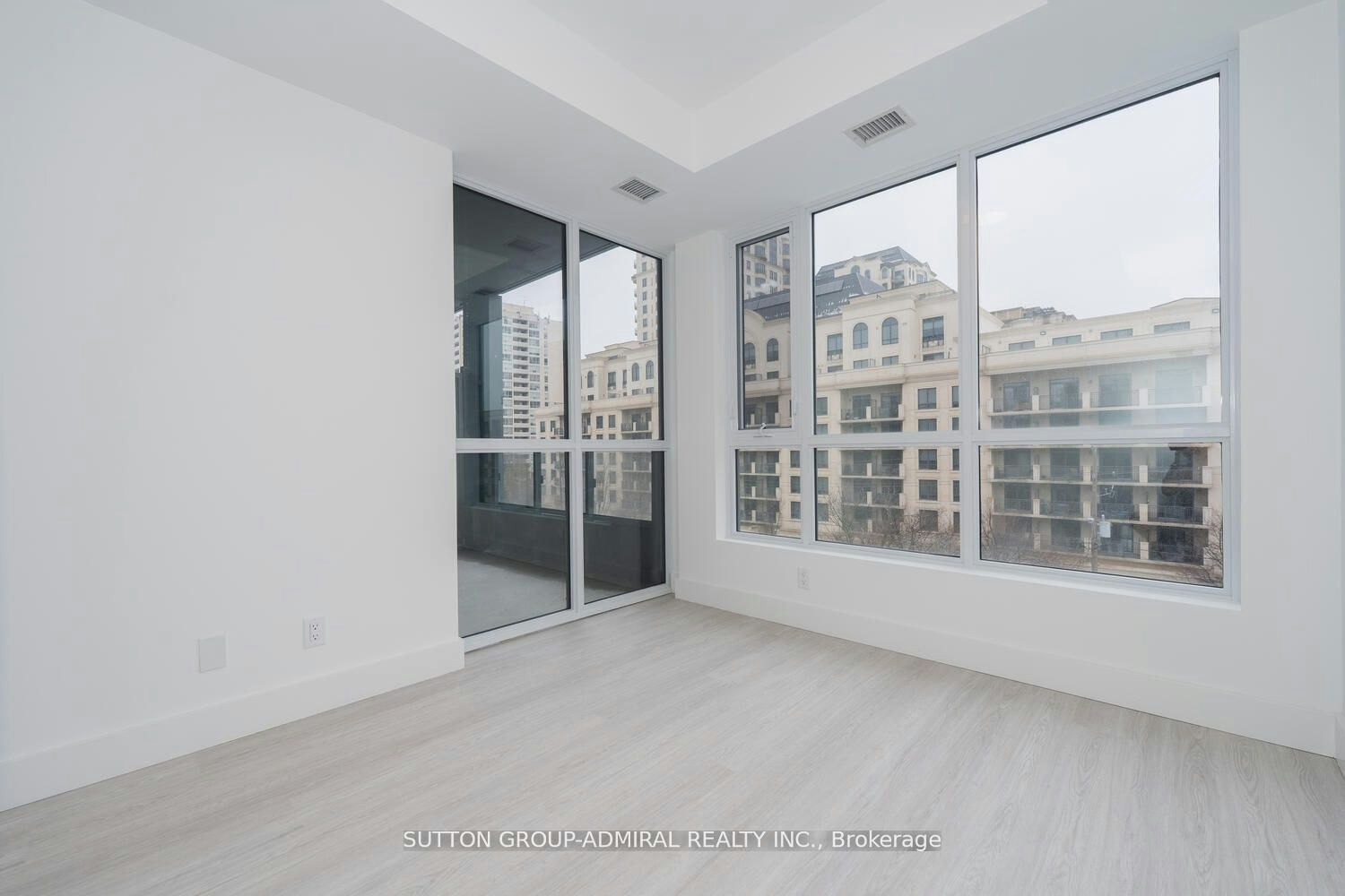 526-6 Greenbriar Road, Toronto, ON, M2K 0H6 - 15
