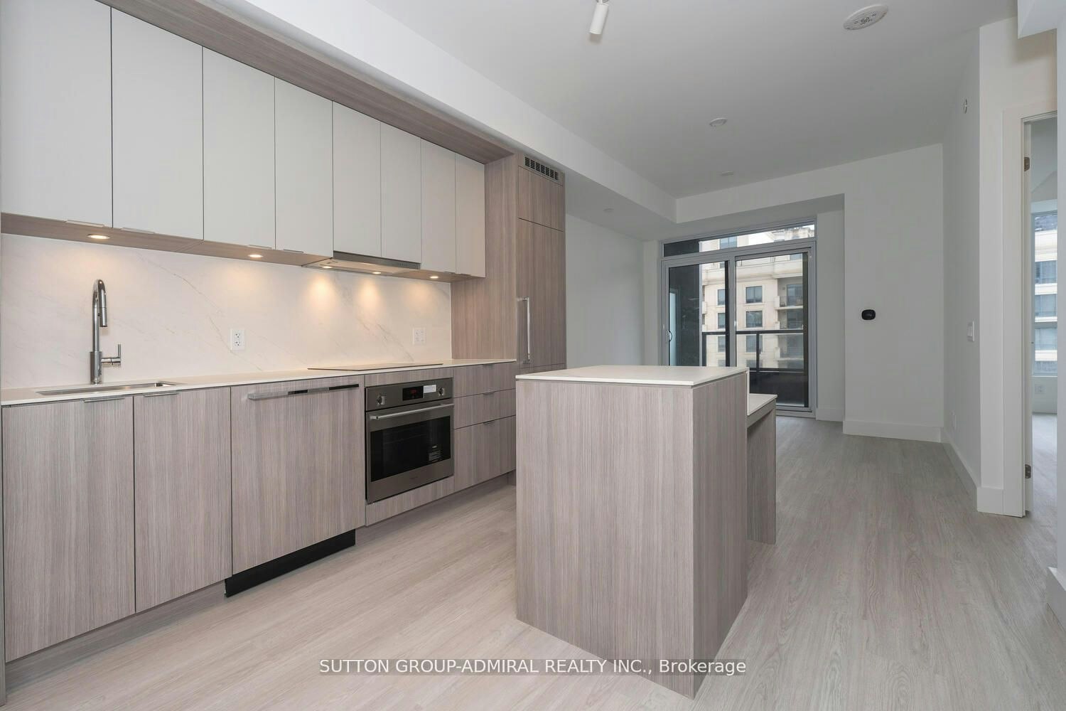 526-6 Greenbriar Road, Toronto, ON, M2K 0H6 - 2