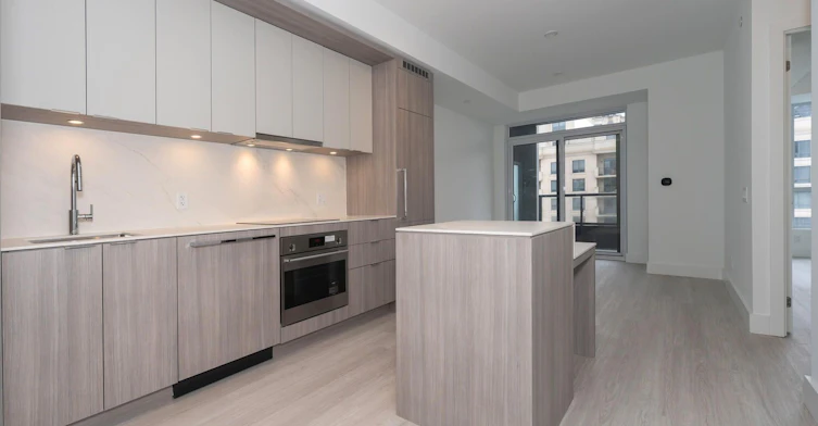 526-6 Greenbriar Road, Toronto, ON, M2K 0H6 - 2