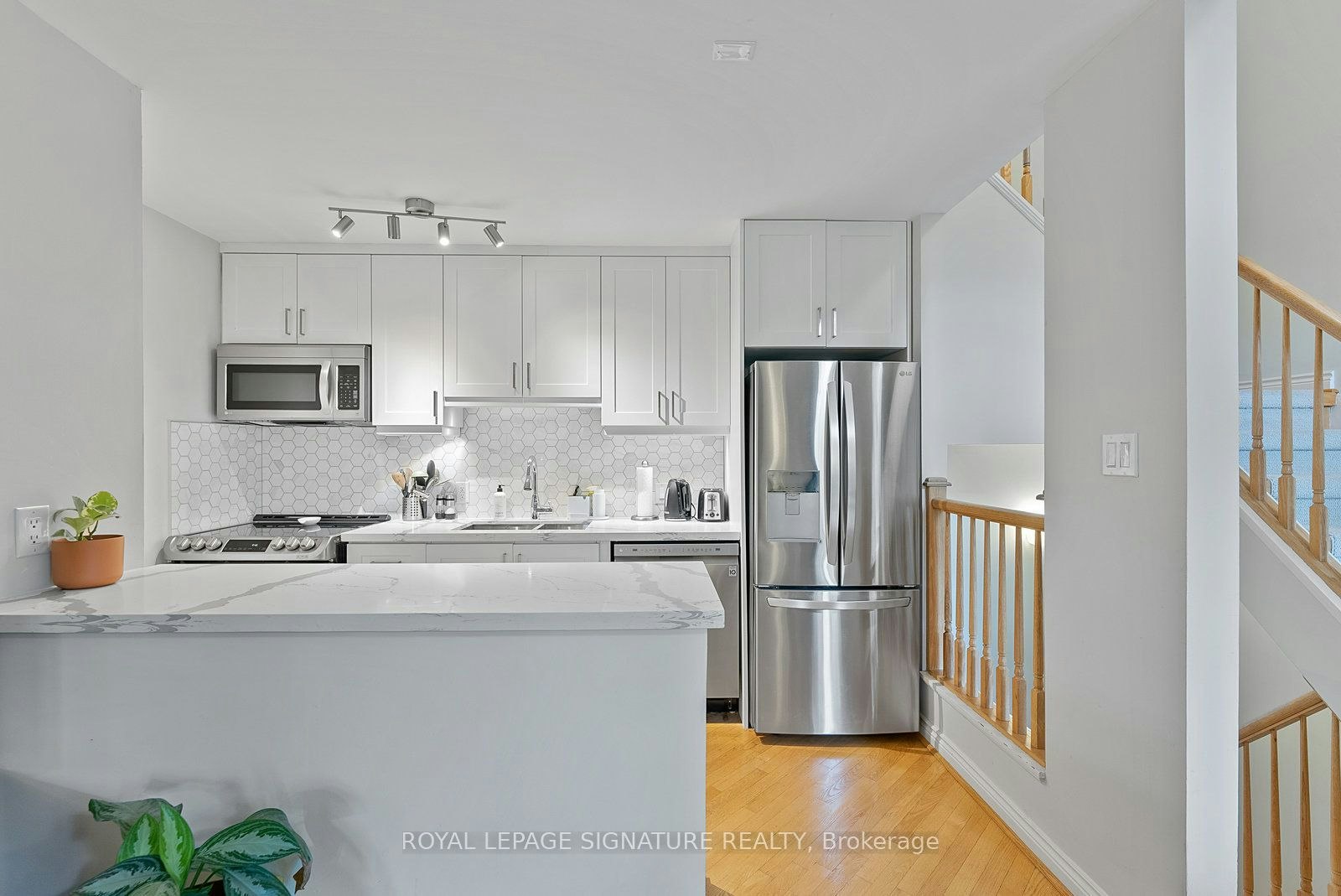 2-359 Albany Avenue, Toronto, ON, M5R 3E2 - 13