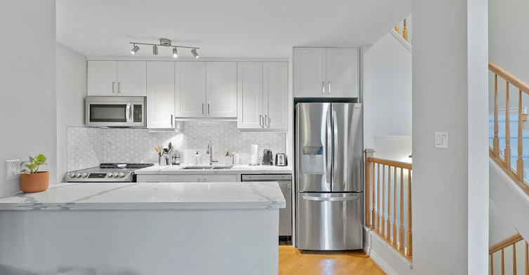2-359 Albany Avenue, Toronto, ON, M5R 3E2 - 13