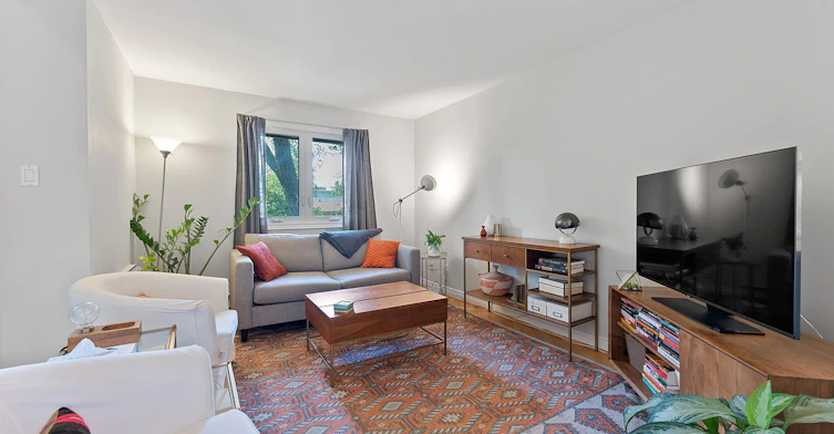 2-359 Albany Avenue, Toronto, ON, M5R 3E2 - 2