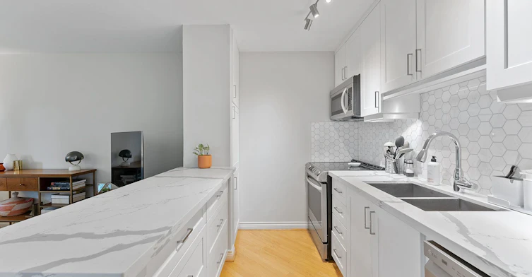 2-359 Albany Avenue, Toronto, ON, M5R 3E2 - 14