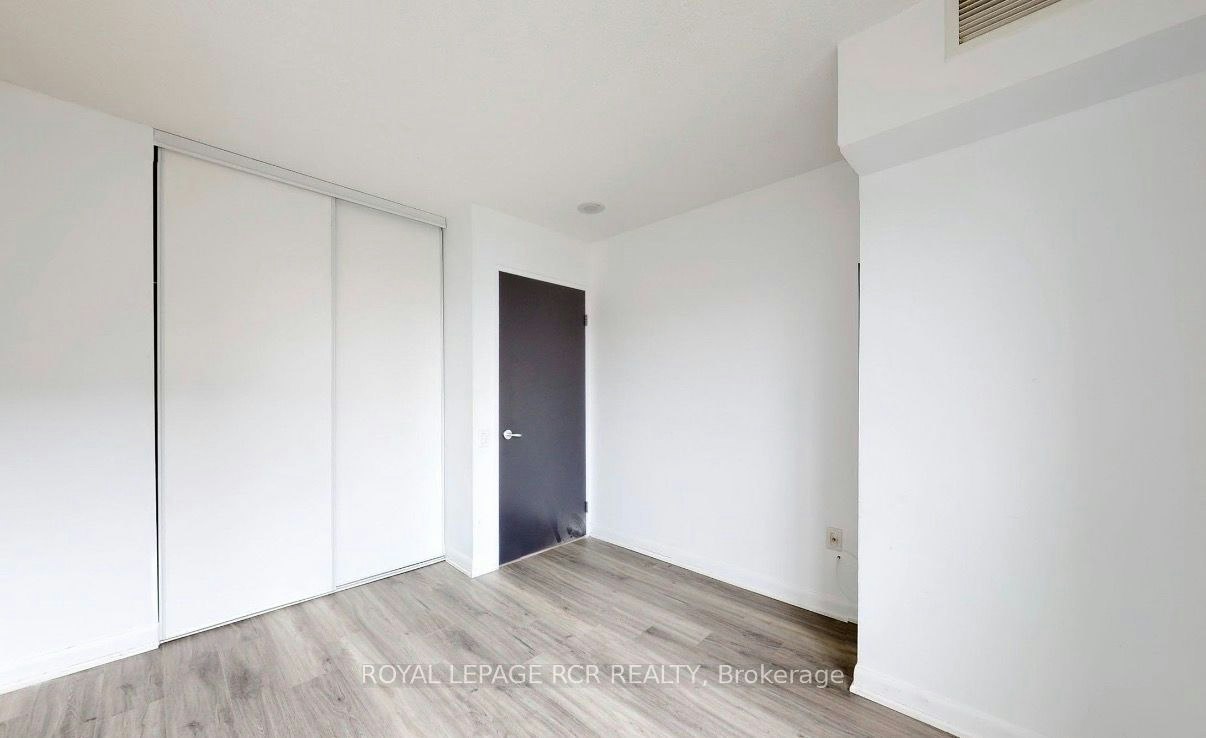 901-33 Sheppard Avenue, Toronto, ON, M2N 7K1 - 13