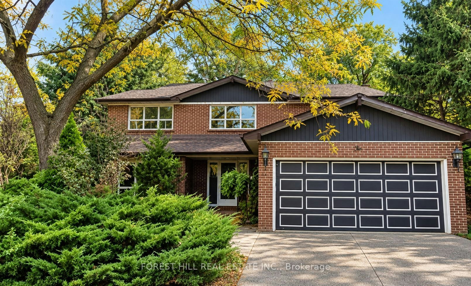 10 Teagarden Court, Toronto, ON, M2N 5Z9