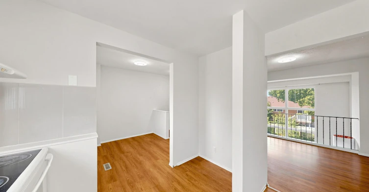 8 Rusty Crest Way, Toronto, ON, M2J 2Y4 - 8