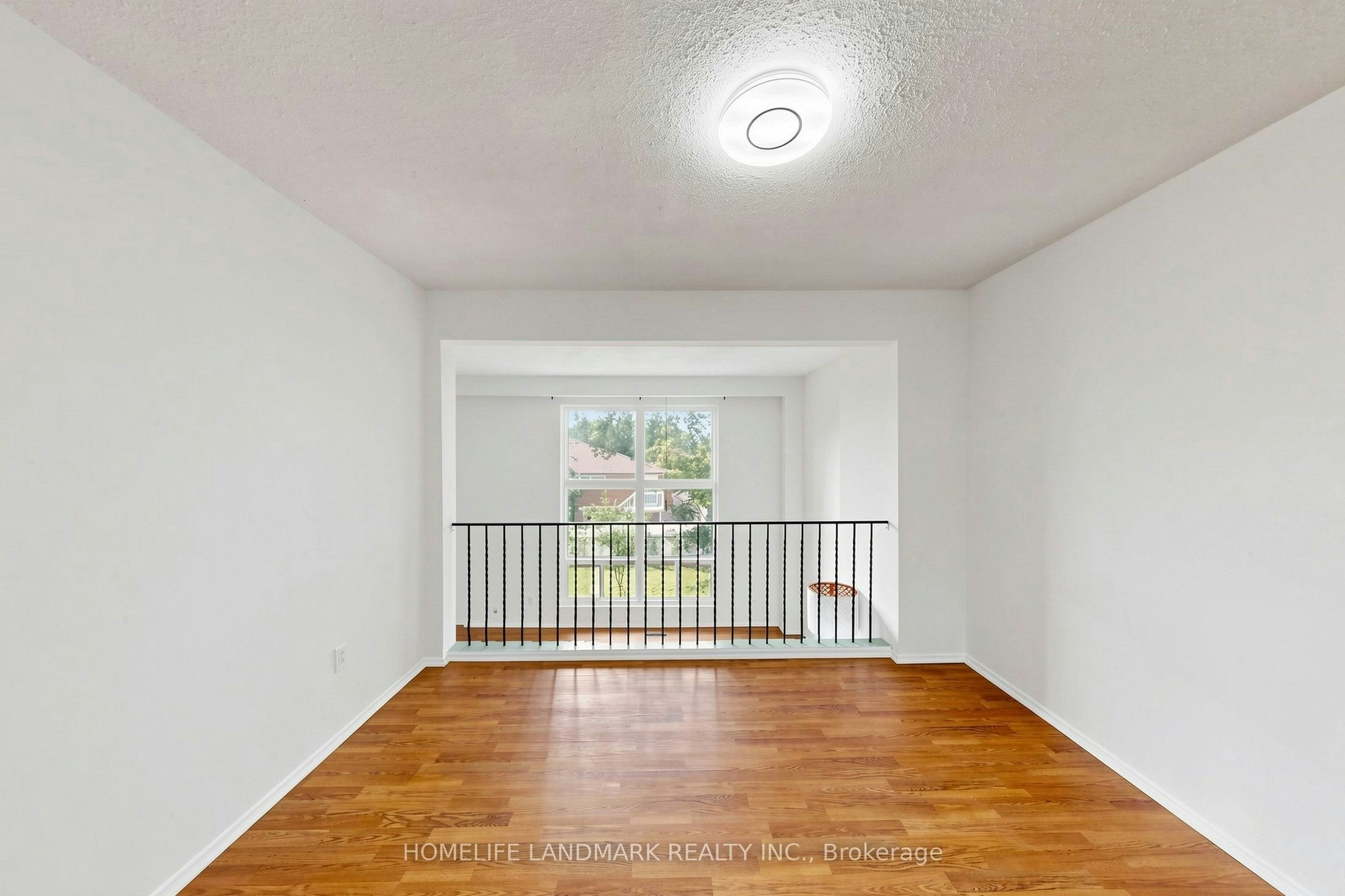 8 Rusty Crest Way, Toronto, ON, M2J 2Y4 - 9