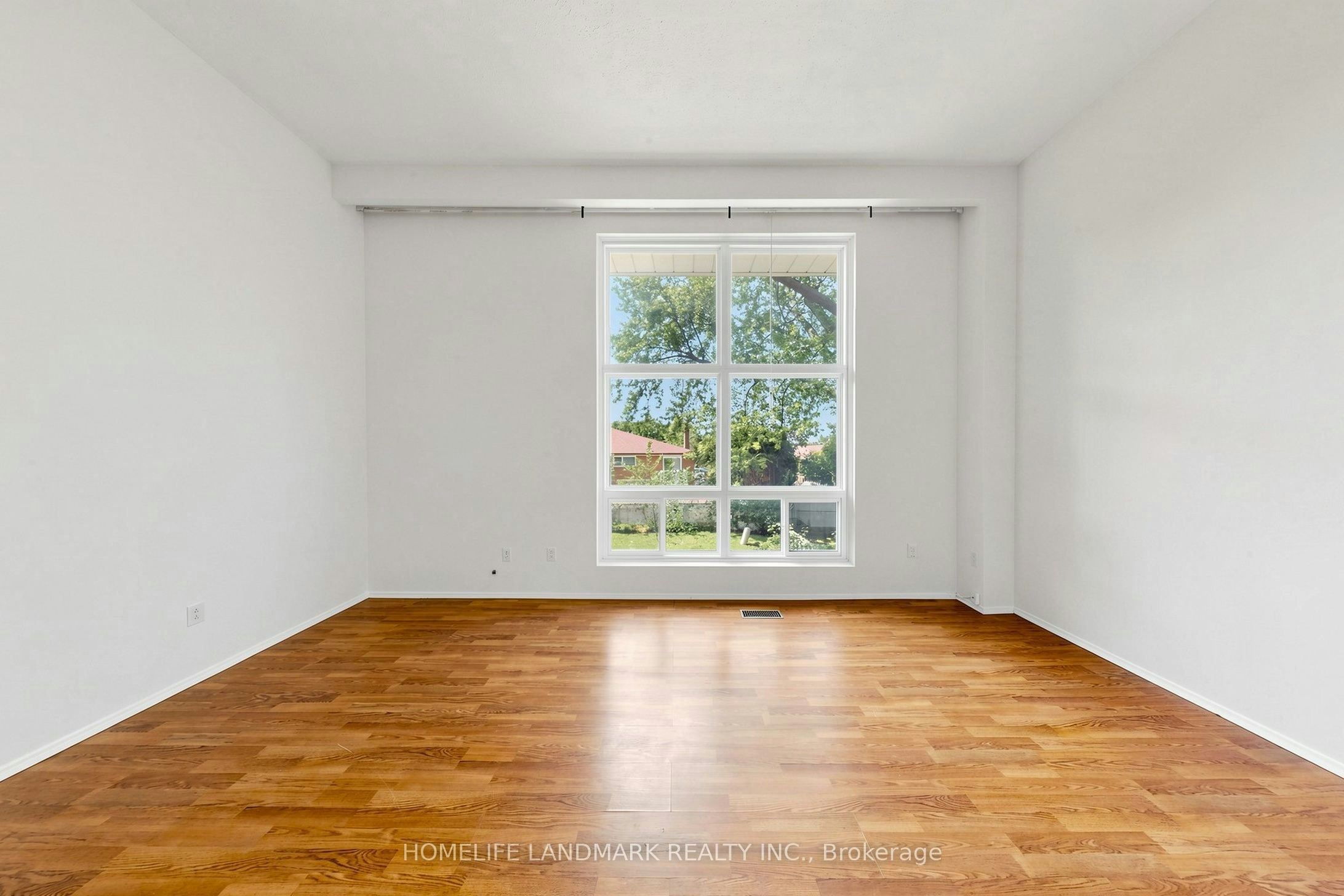 8 Rusty Crest Way, Toronto, ON, M2J 2Y4 - 2