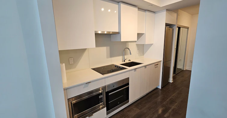 3307-99 Broadway Avenue, Toronto, ON, M4P 0E3 - 3