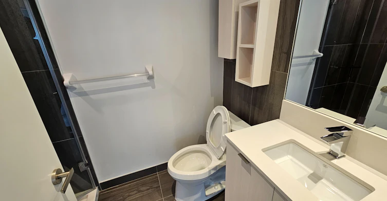 3307-99 Broadway Avenue, Toronto, ON, M4P 0E3 - 8