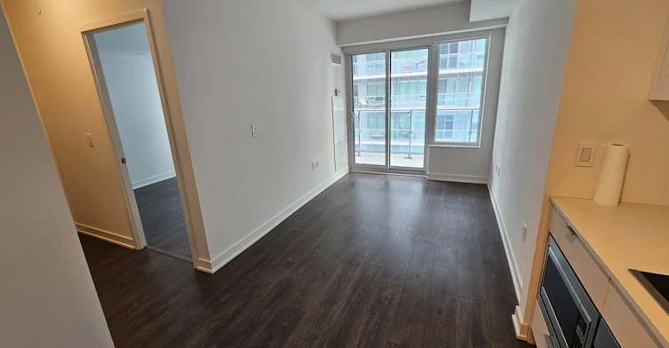3307-99 Broadway Avenue, Toronto, ON, M4P 0E3 - 2