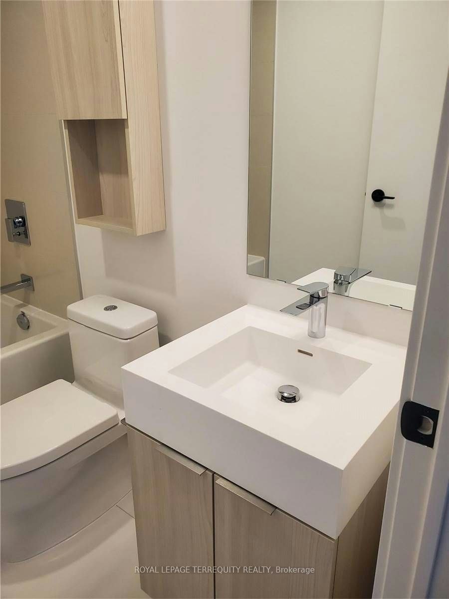 S543-180 Mill Street, Toronto, ON, M5A 0V7 - 12