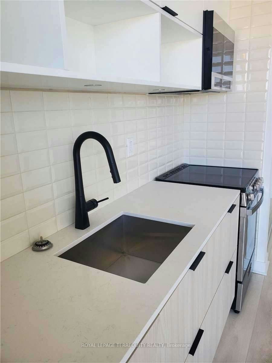 S543-180 Mill Street, Toronto, ON, M5A 0V7 - 4