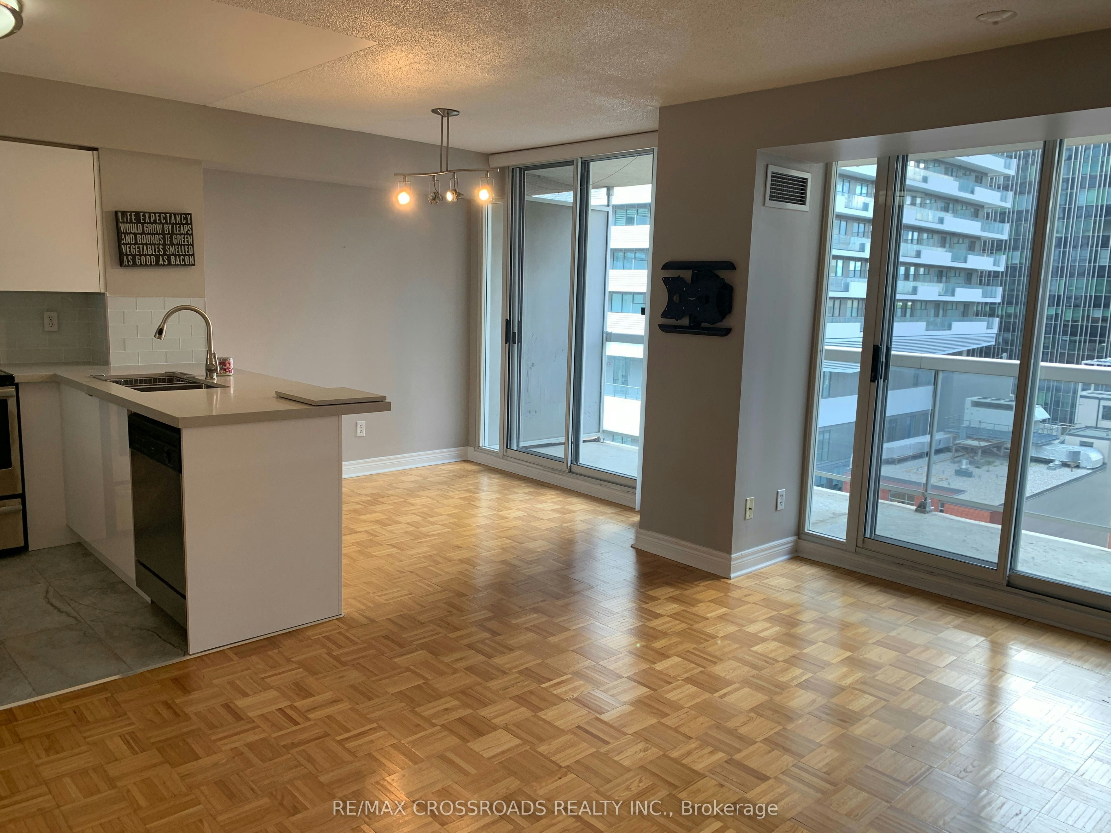 1211-43 Eglinton Avenue E, Toronto, ON, M4P 1A1 - 9