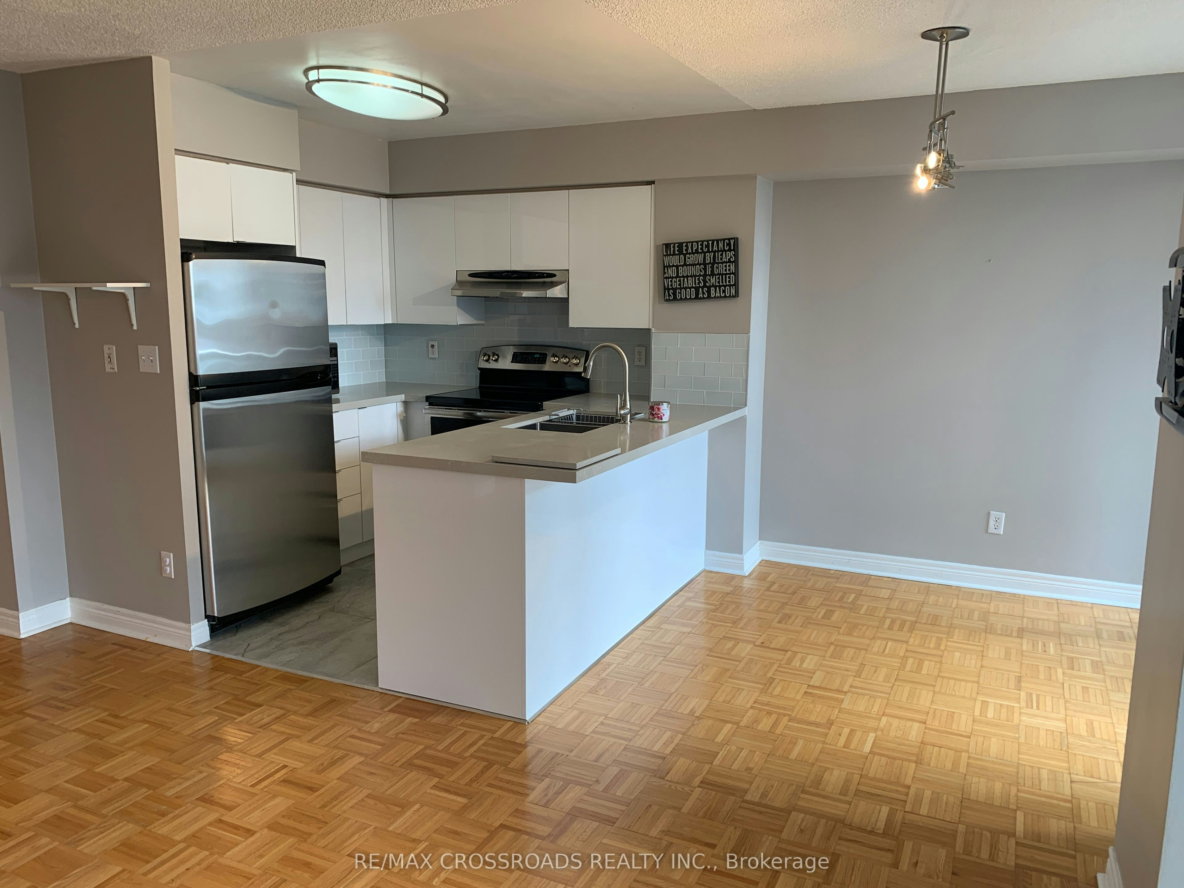 1211-43 Eglinton Avenue E, Toronto, ON, M4P 1A1 - 2