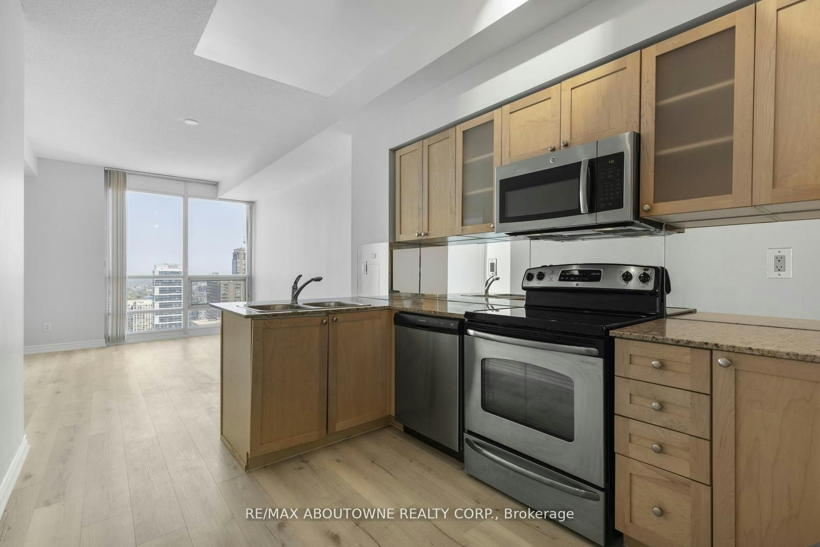 3503-761 Bay Street, Toronto, ON, M5G 2R2 - 6