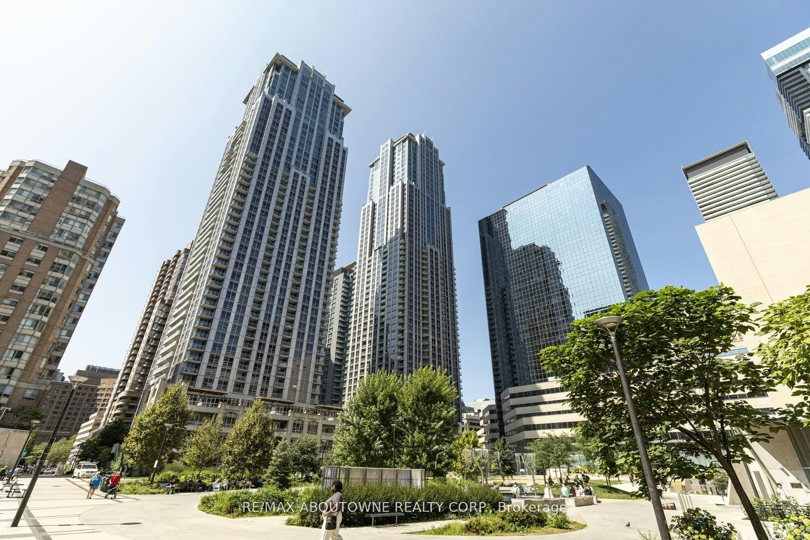 3503-761 Bay Street, Toronto, ON, M5G 2R2 - 2
