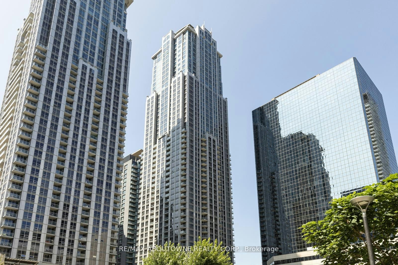 3503-761 Bay Street, Toronto, ON, M5G 2R2