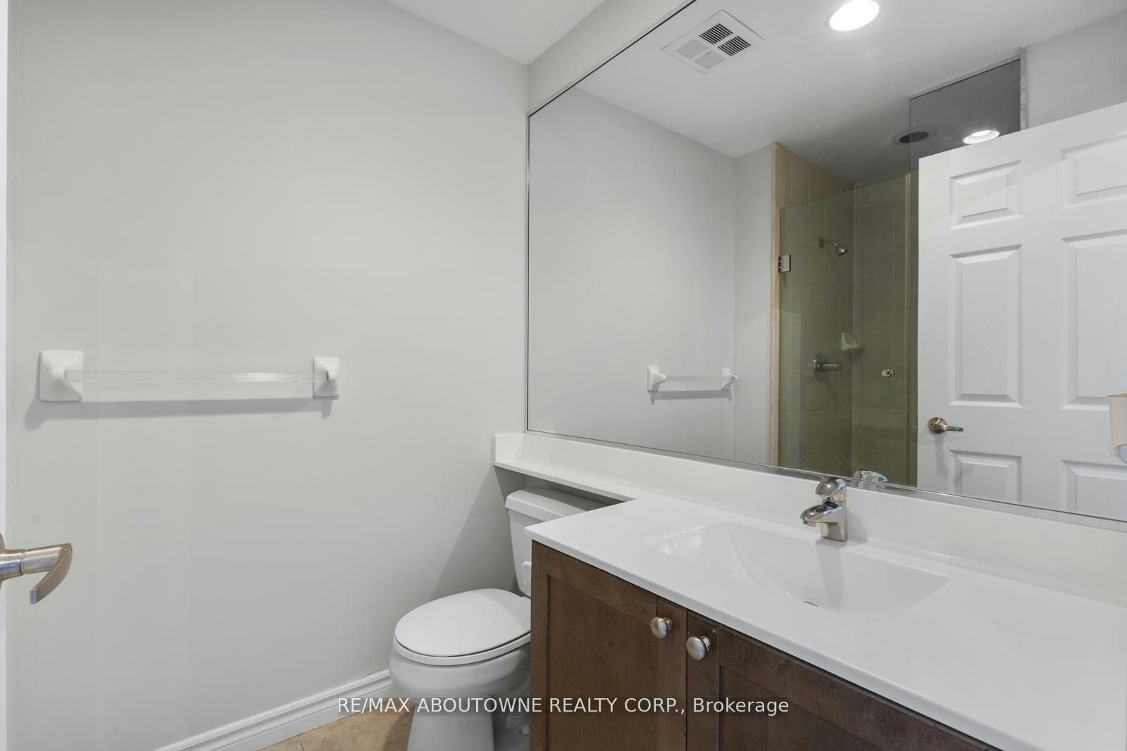 3503-761 Bay Street, Toronto, ON, M5G 2R2 - 5