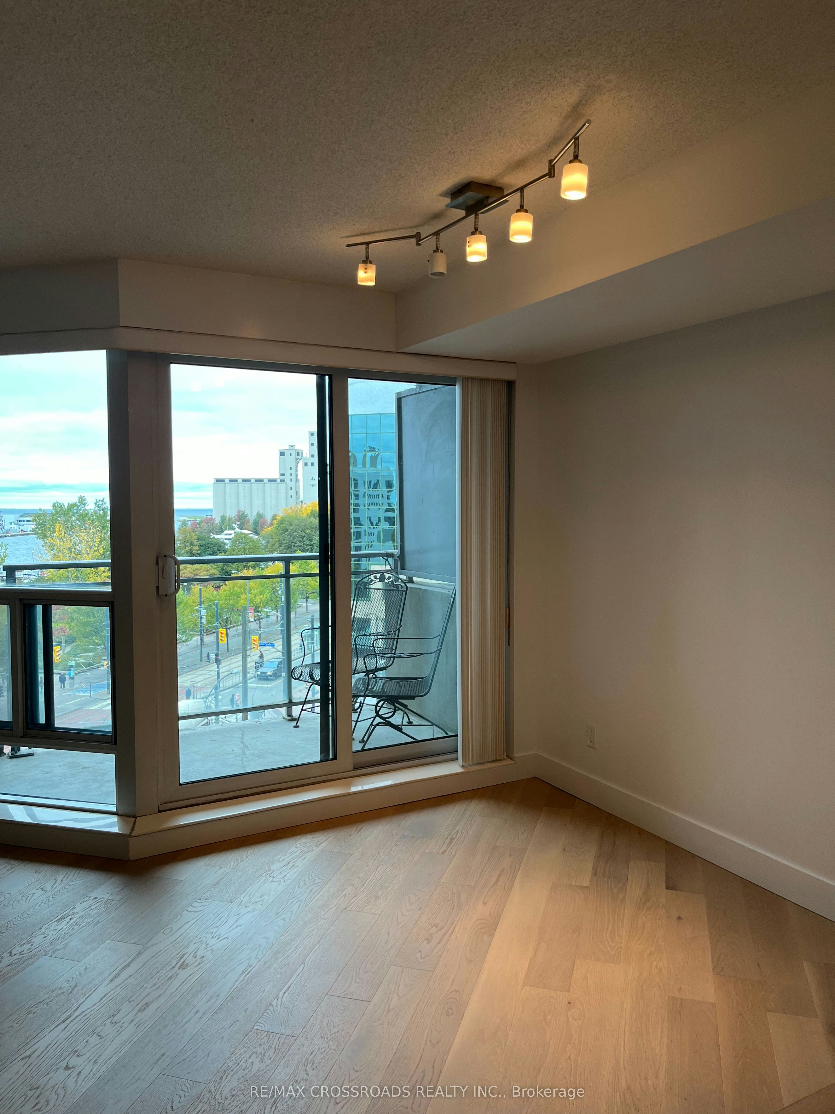 619-410 Queens Quay W, Toronto, ON, M5V 3T1 - 10