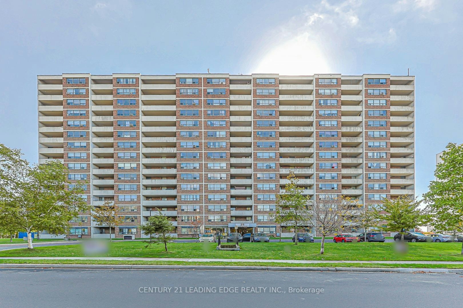 301-25 Sunrise Avenue, Toronto, ON, M4A 2S2