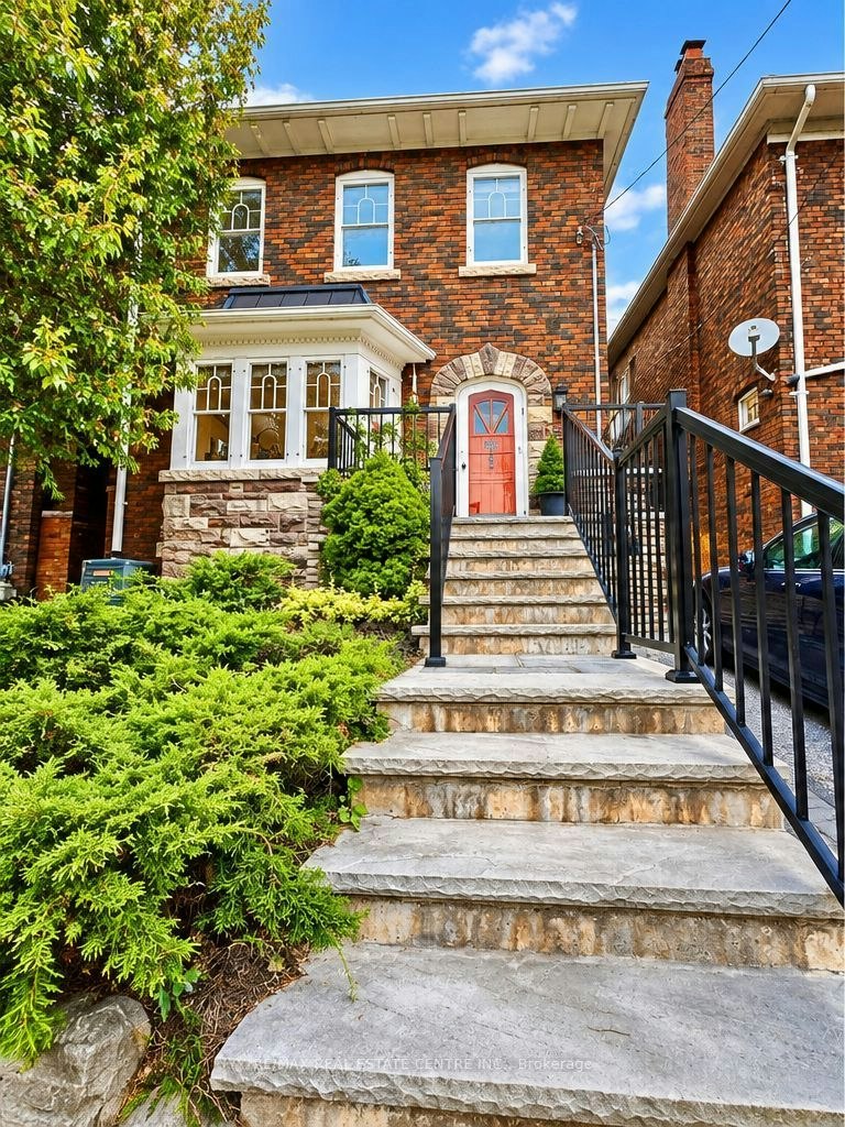 194 Lawrence Avenue E, Toronto, ON, M4N 1T1