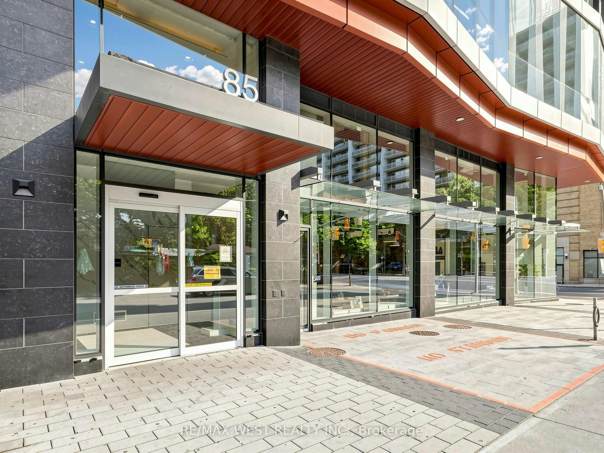 1716-85 Wood Street, Toronto, ON, M4Y 0E8 - 3