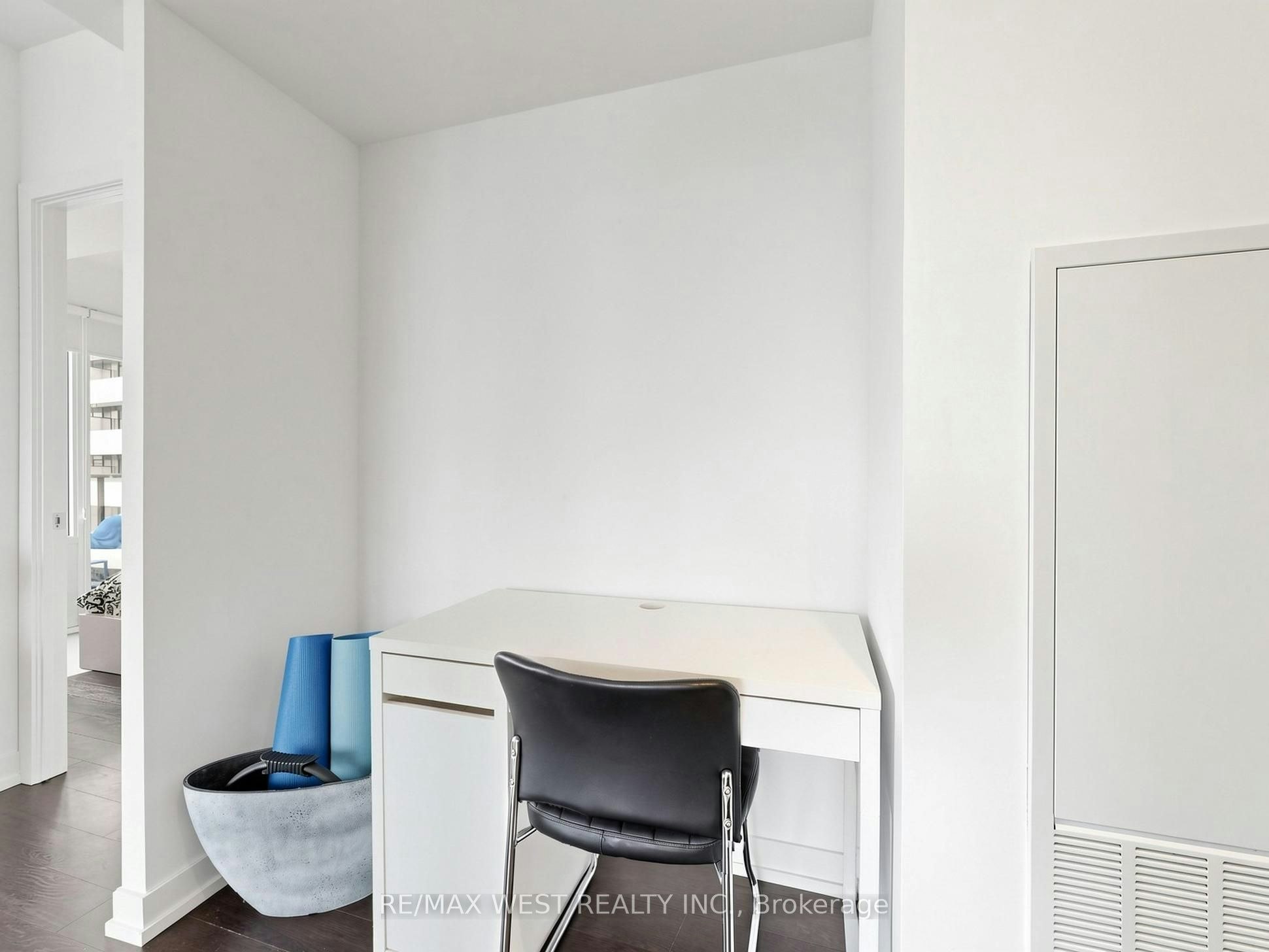 1716-85 Wood Street, Toronto, ON, M4Y 0E8 - 8