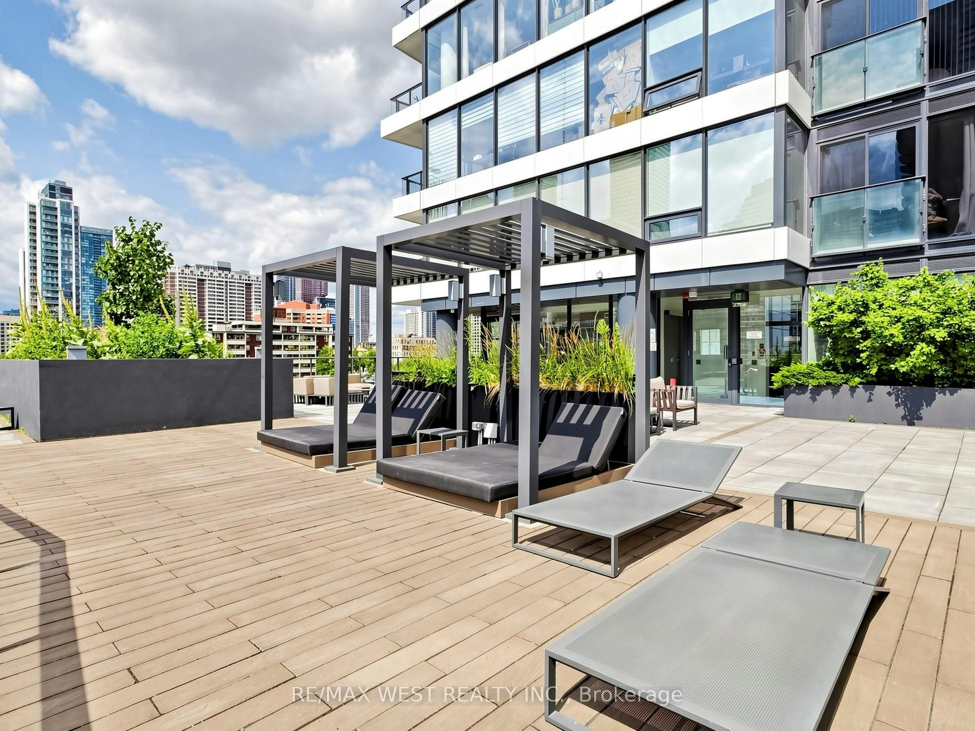 1716-85 Wood Street, Toronto, ON, M4Y 0E8 - 44