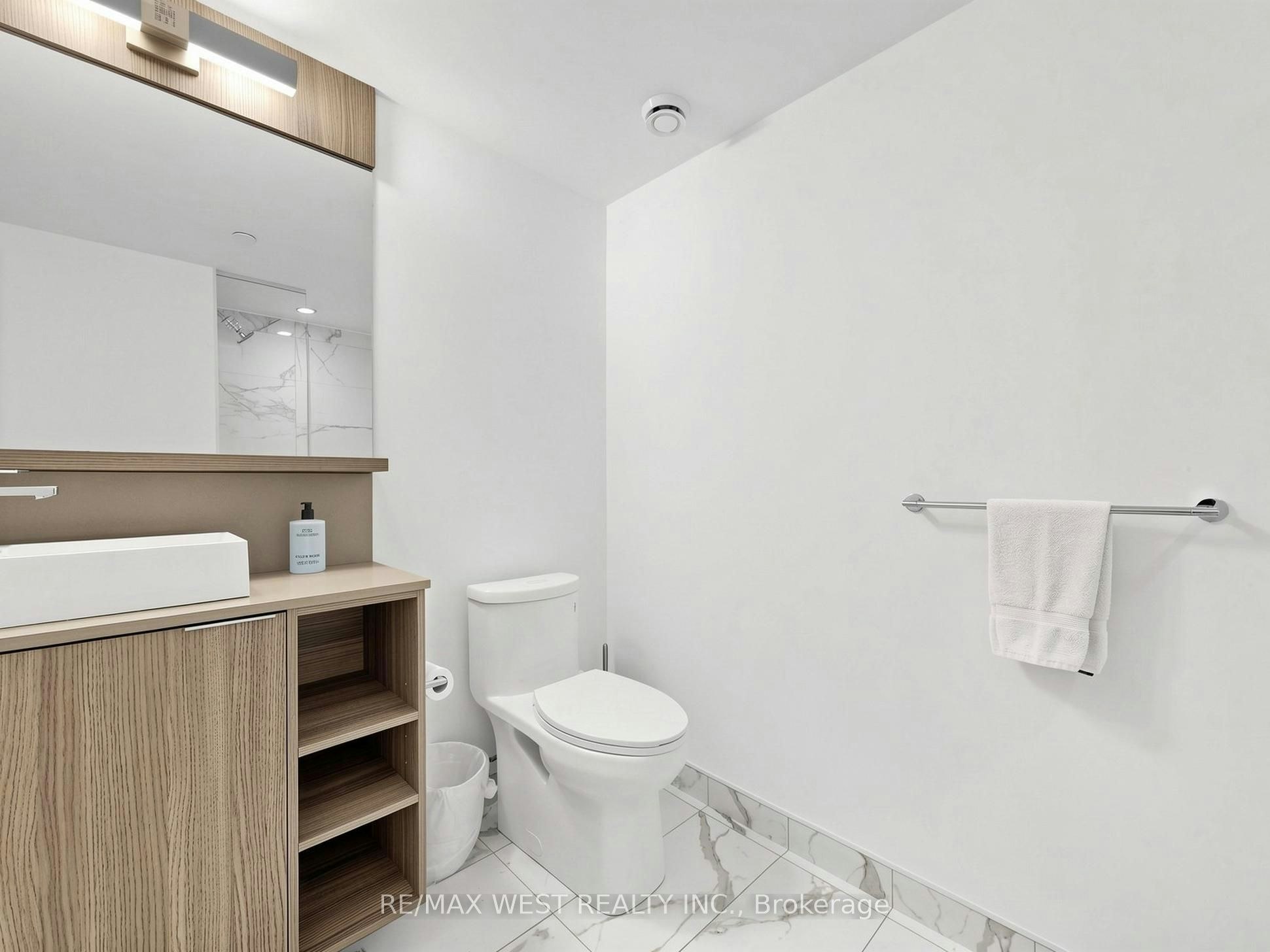 1716-85 Wood Street, Toronto, ON, M4Y 0E8 - 27