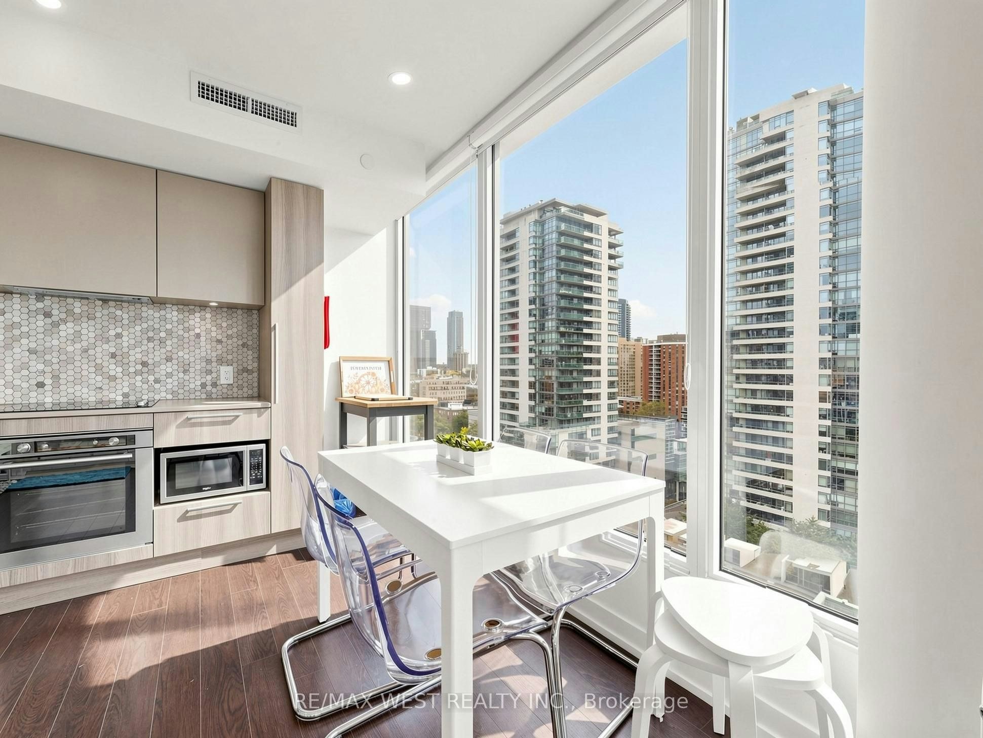 1716-85 Wood Street, Toronto, ON, M4Y 0E8 - 18
