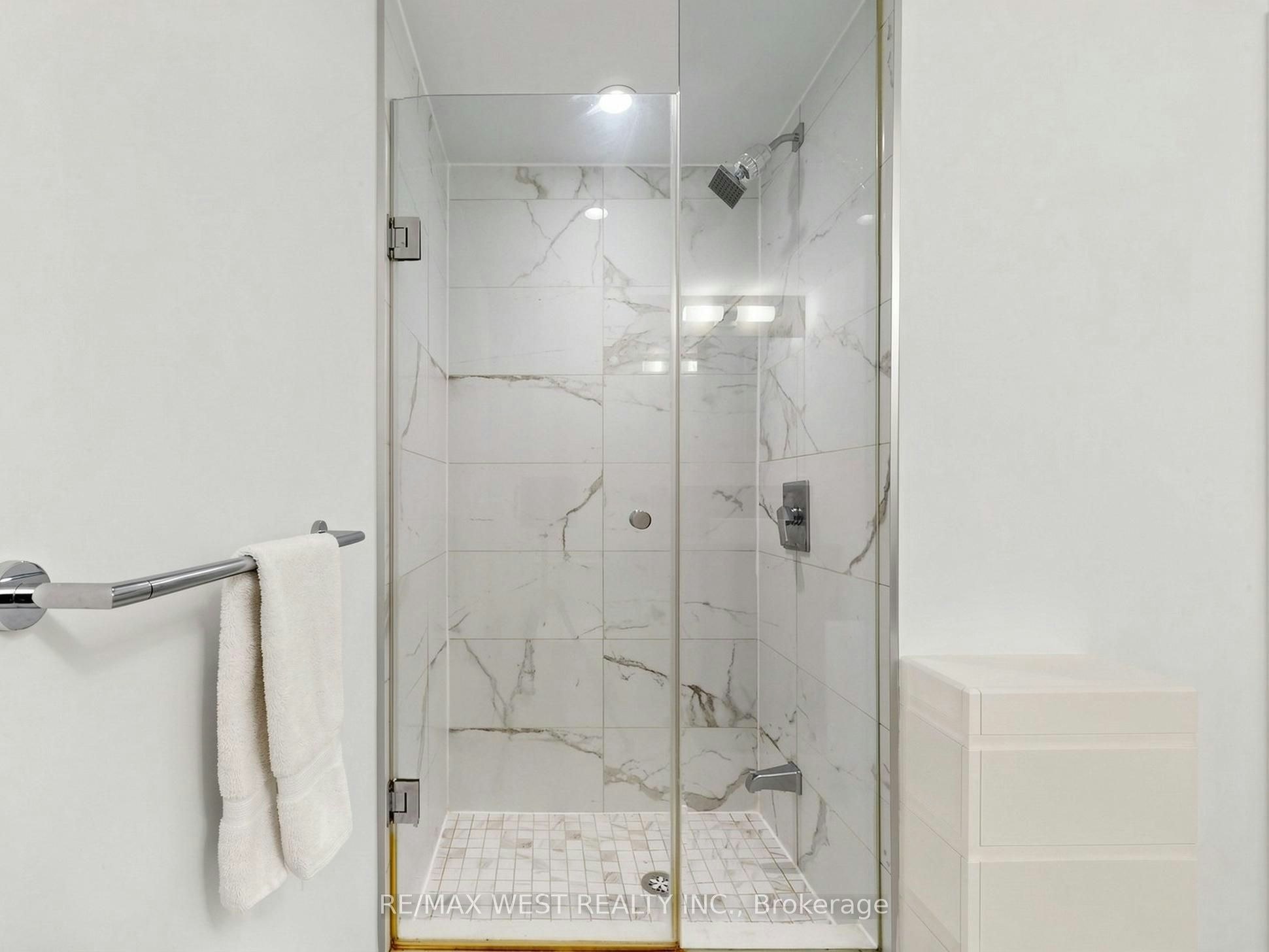 1716-85 Wood Street, Toronto, ON, M4Y 0E8 - 28
