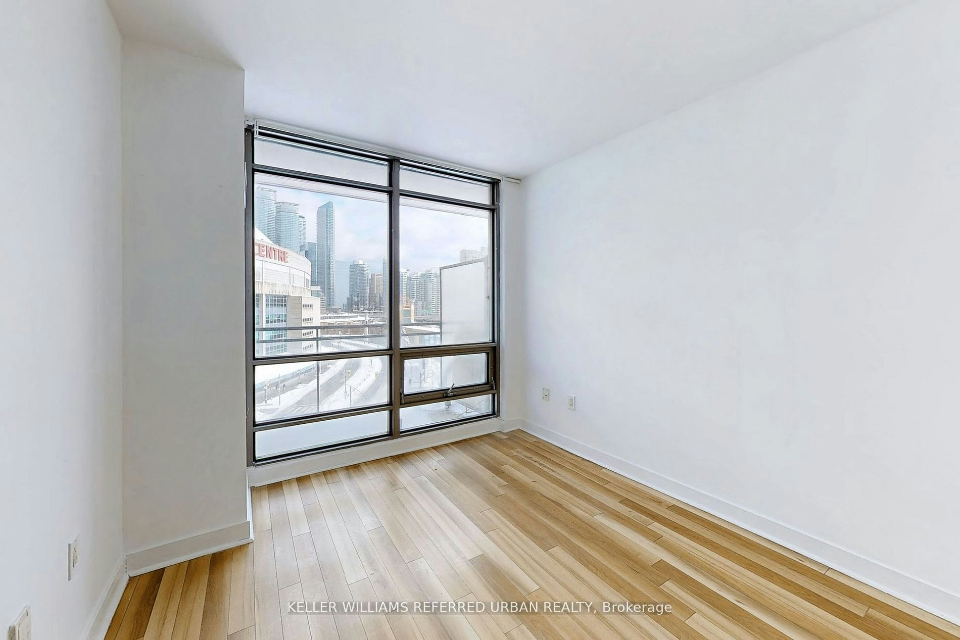 708-3 Navy Wharf Court, Toronto, ON, M5V 3V1 - 11