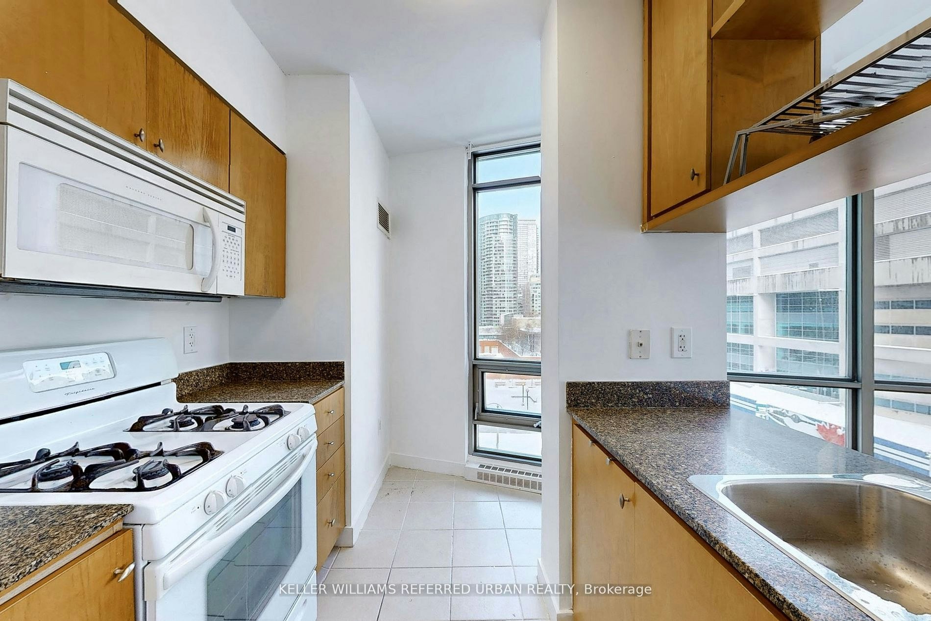 708-3 Navy Wharf Court, Toronto, ON, M5V 3V1 - 9