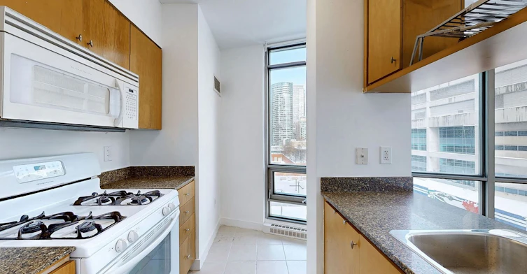 708-3 Navy Wharf Court, Toronto, ON, M5V 3V1 - 9