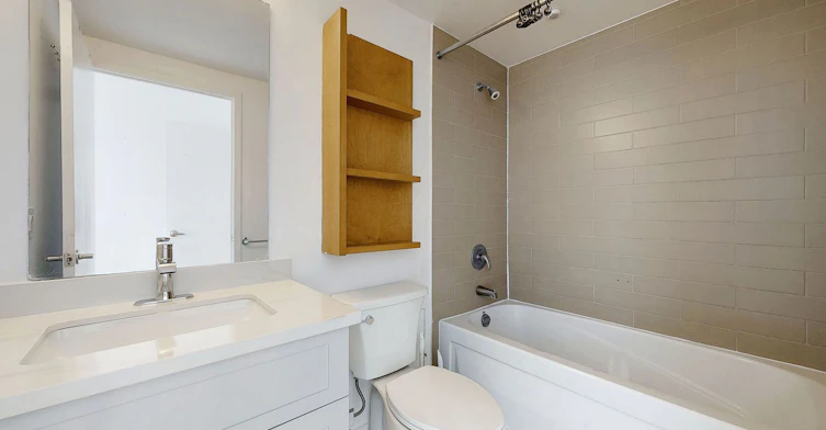 708-3 Navy Wharf Court, Toronto, ON, M5V 3V1 - 14