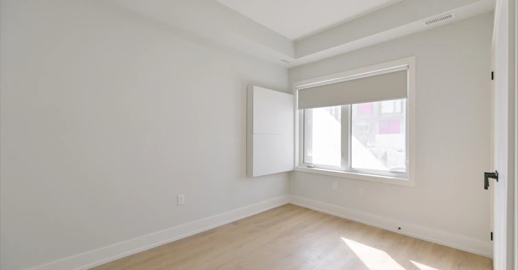 Main-995 Dufferin Dufferin Street, Toronto, ON, M6H 4B2 - 11