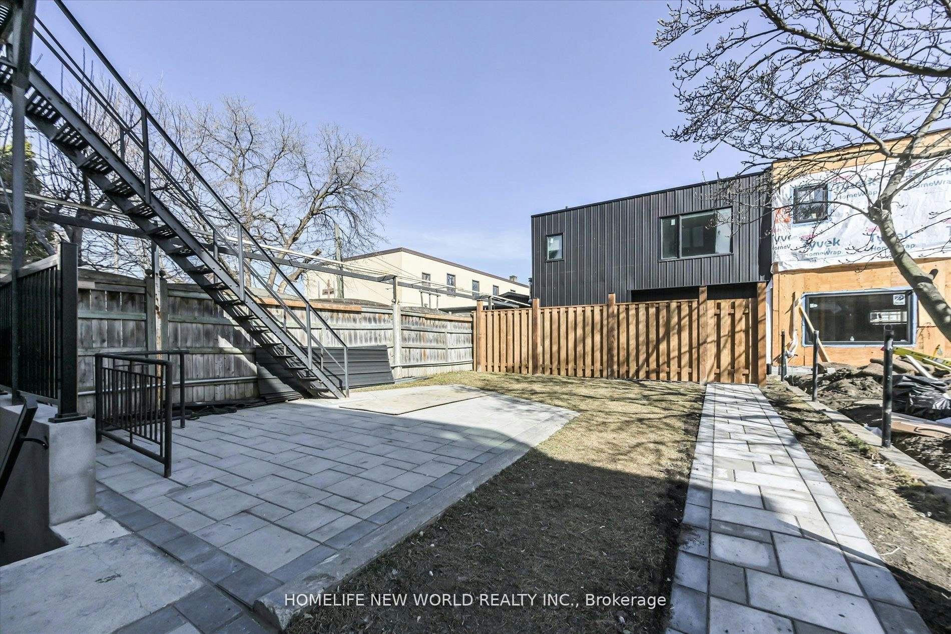 Main-995 Dufferin Dufferin Street, Toronto, ON, M6H 4B2 - 6